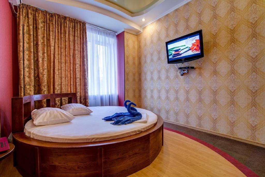 Hotel Bansay Dnipro Zimmer foto