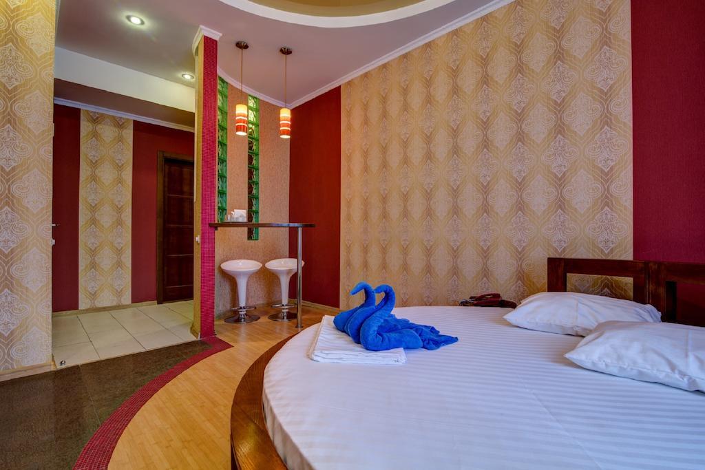 Hotel Bansay Dnipro Zimmer foto